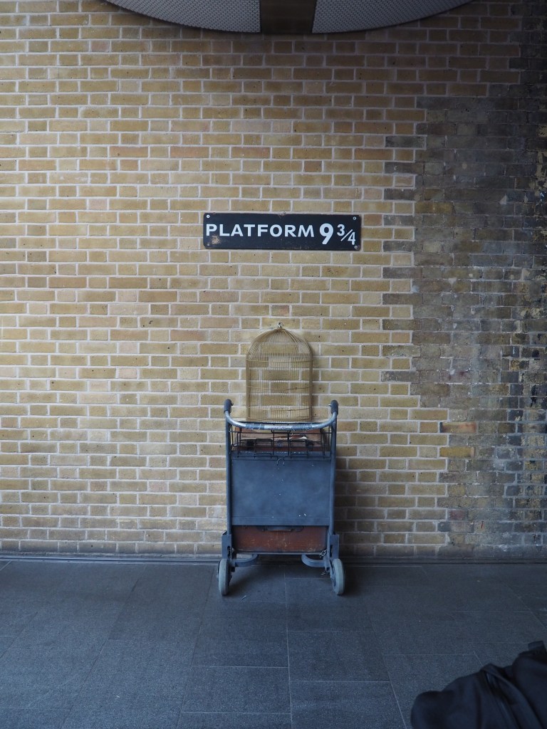 Harry Potter Platform 9 3/4 King's Cross